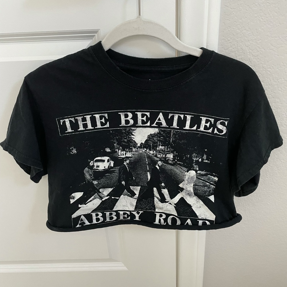 Forever 21 Beatles Crop top